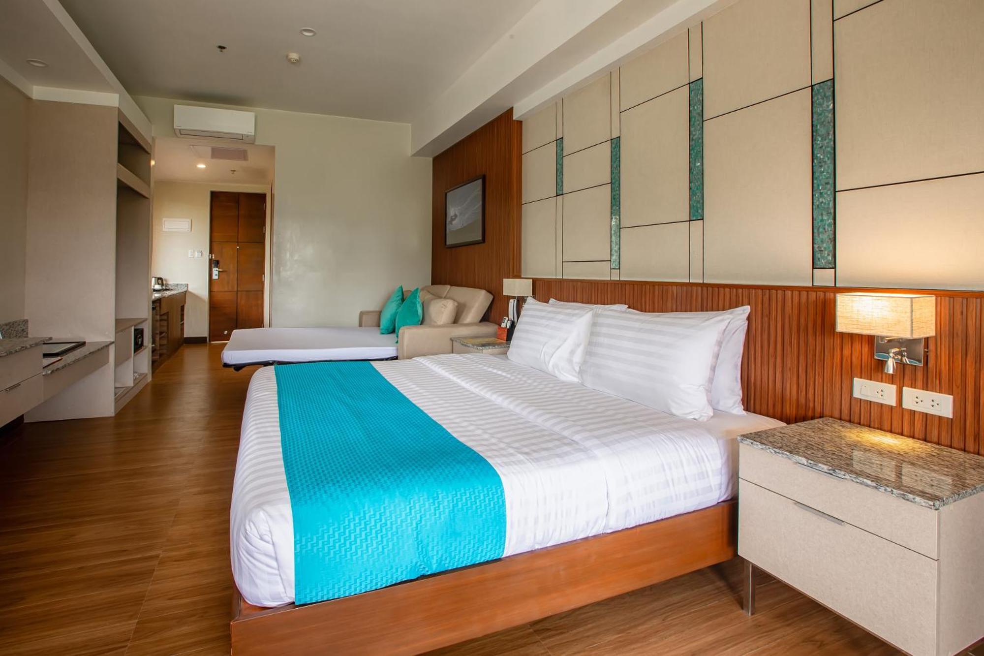 Solina Beach & Nature Resort Carles Екстер'єр фото