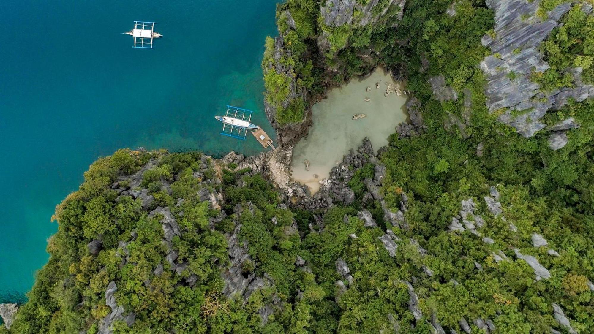Solina Beach & Nature Resort Carles Екстер'єр фото