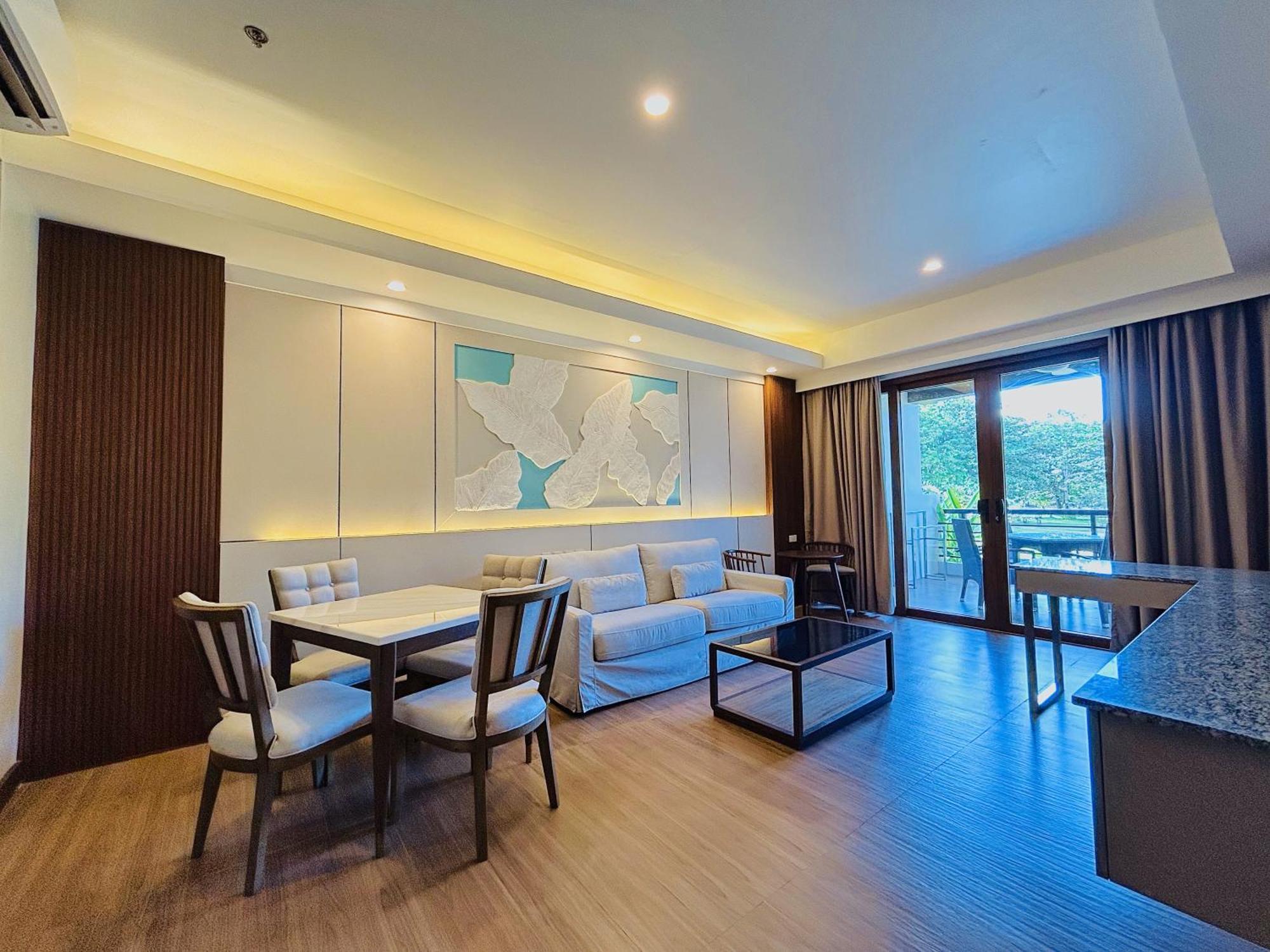 Solina Beach & Nature Resort Carles Екстер'єр фото