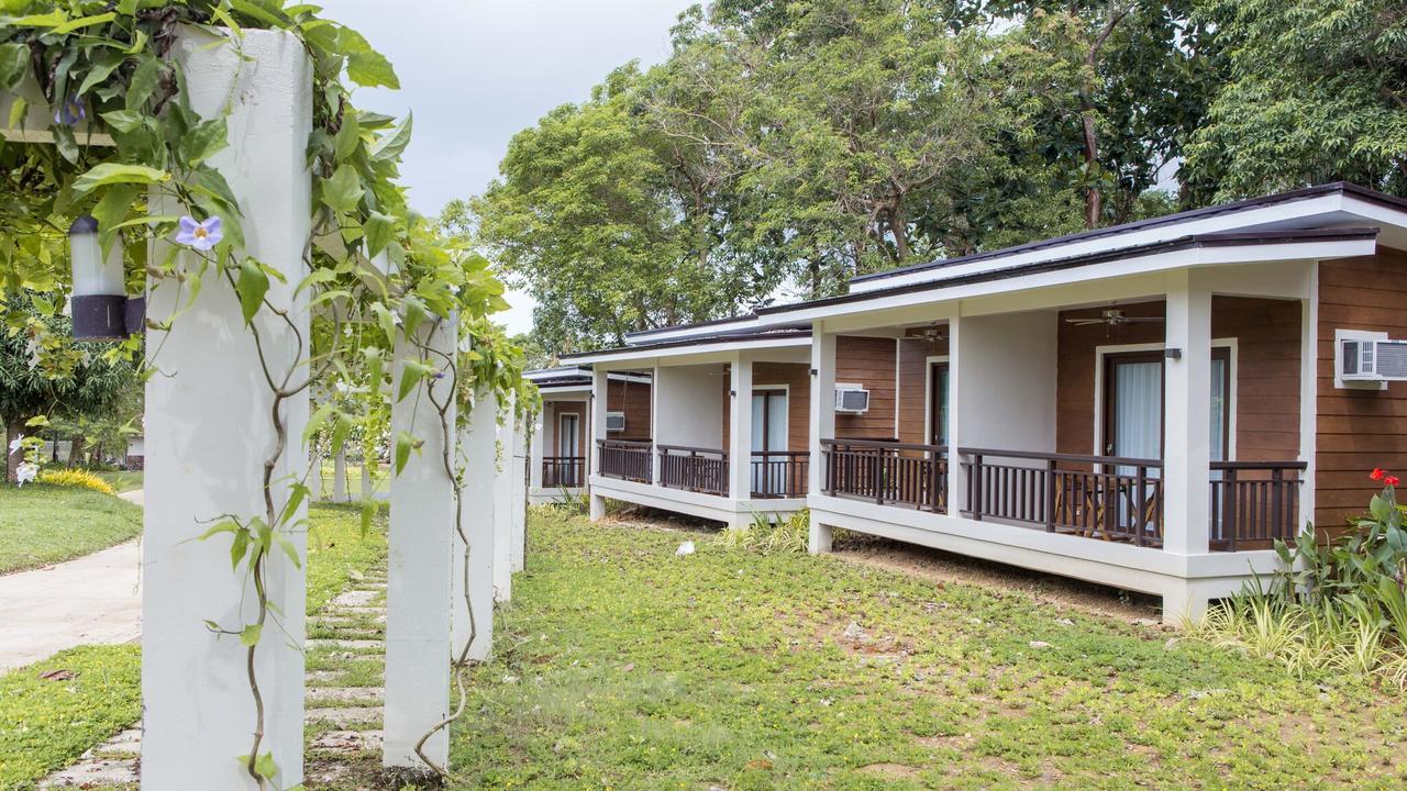 Solina Beach & Nature Resort Carles Екстер'єр фото